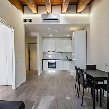 Lux Apartment 2 Milano Metro M2 Exteriör bild